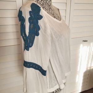 Club Monaco rayon lace crop blouse sz L